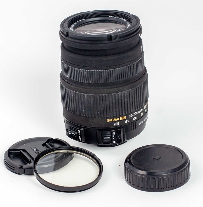 Objetiva Sigma 50-200mm,establizada, para Nikon