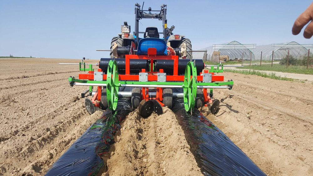 Maszyna do formowania zagonów MDZ-1 120 cm do folii podsiewacz/ koło nacinacza