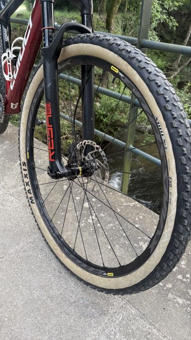 Bicicleta Coluer poison SL carbono