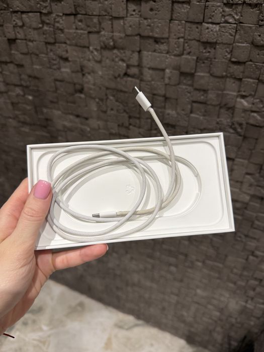 Iphone 16 pro max 256 e-sim