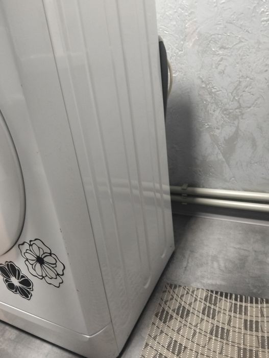 Продам Стиральную машину Indesit