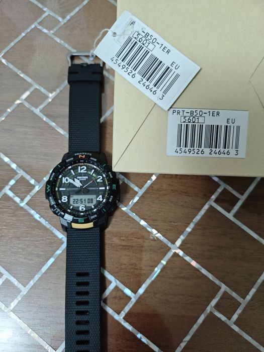 Продам мужские часы Casio Pro Trek PRT-B50-1ER