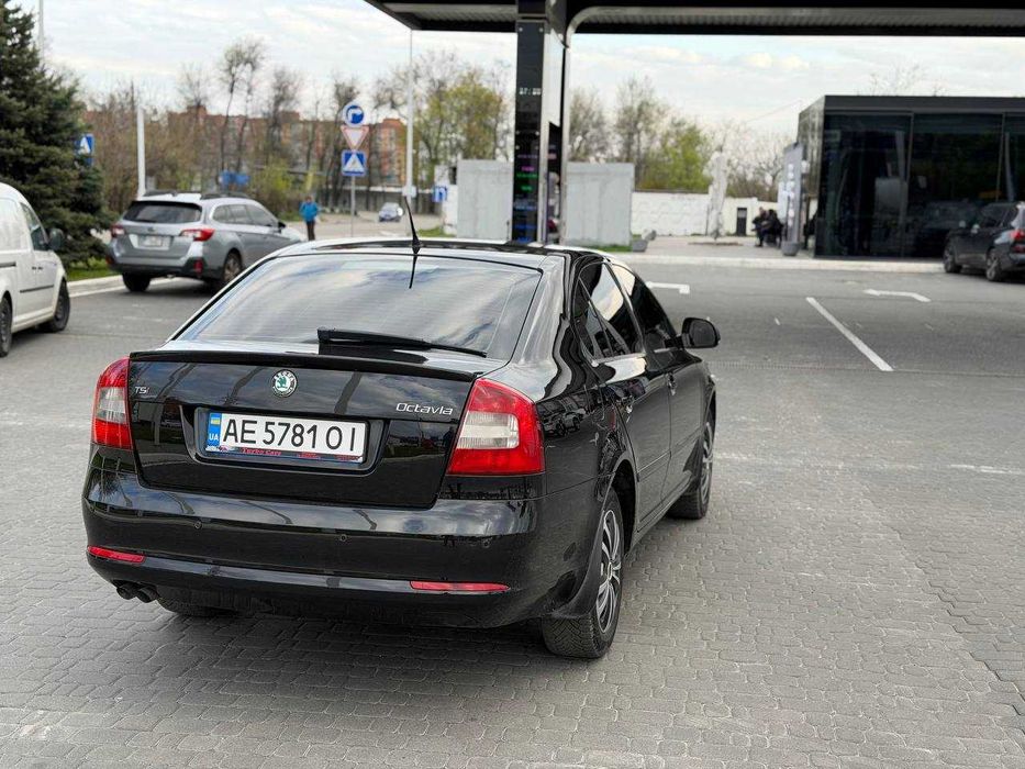 Продам Skoda Octavia A5 1.8 механика