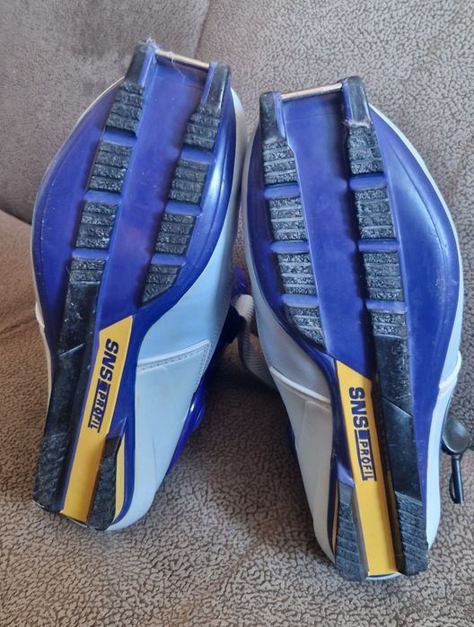 Buty do nart biegowych Salomon SNS roz 40.