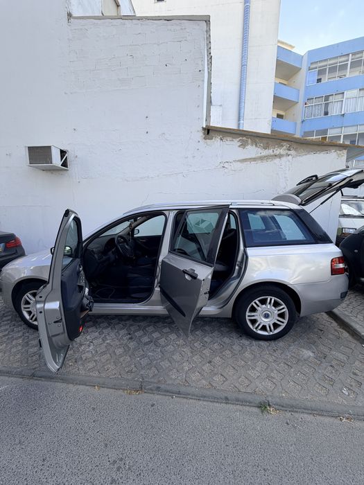 Fiat stilo 16v Well and good conditions, daily used,Manuel gear,petrol,ac/ heater working, radio working Km-202045 Location- Quarteira