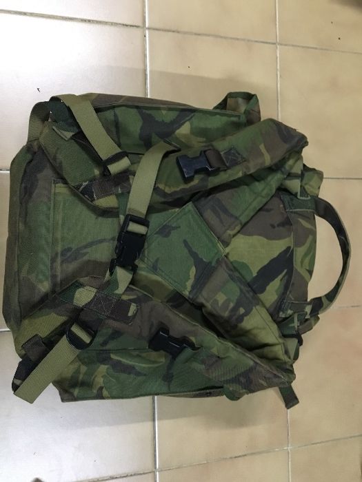 Mochila 100% militar Tropas Holandesa (ctt incl)