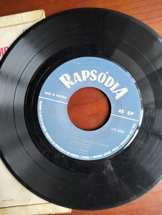 Single Conjunto Típico Armindo Campos - Adeus Guiné