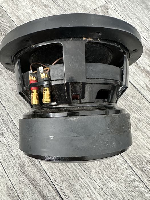 Glosnik ESX QXE 8D2 subwoofer tuba samochod