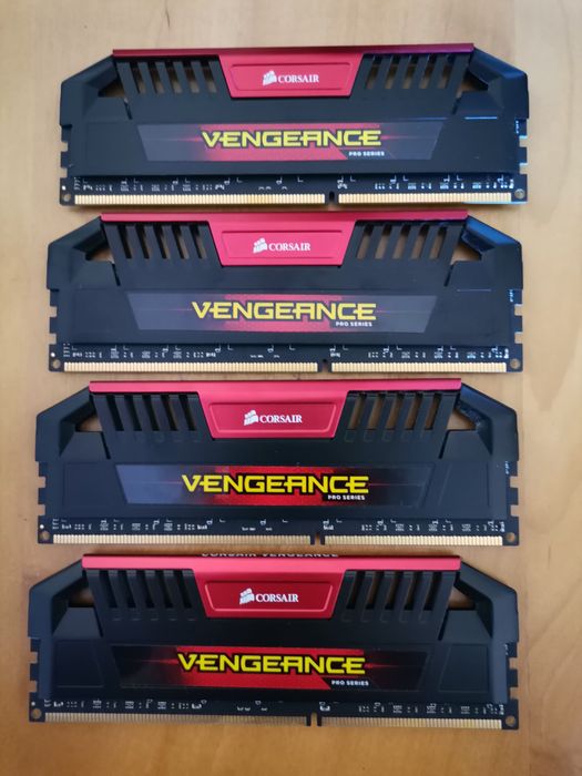 Corsair VENGEANCE Pro Series Memory64586073307394120