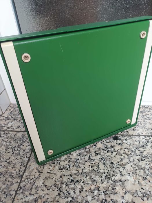 Máquina de escrever Olympia Traveller Deluxe