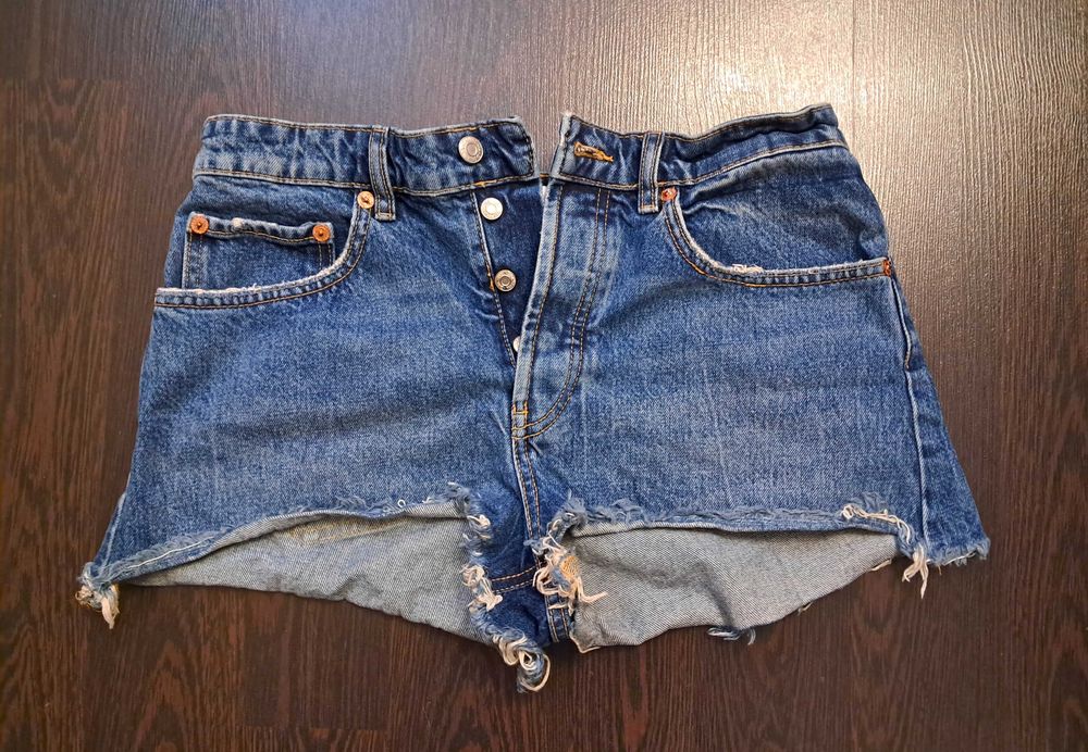 шорты ZARA женские джинсовые  46-48 L