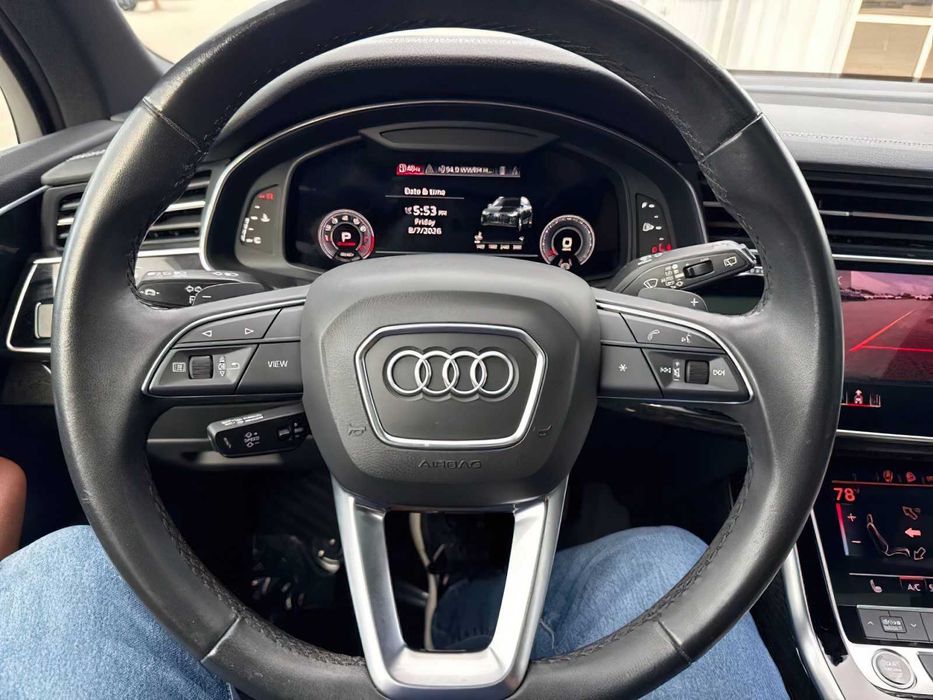 Audi Q7 quattro Premium 45 TFSI      2023