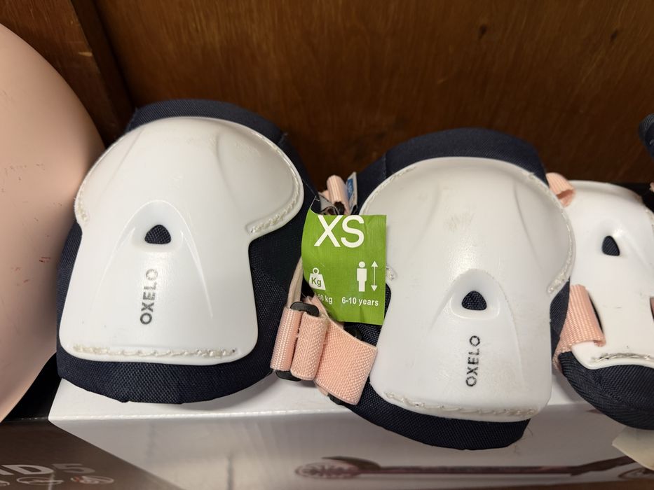 Trotinene Oxelo M5, 5-9 anos decathlon com todos os acessorios de protecao - muito bom estado