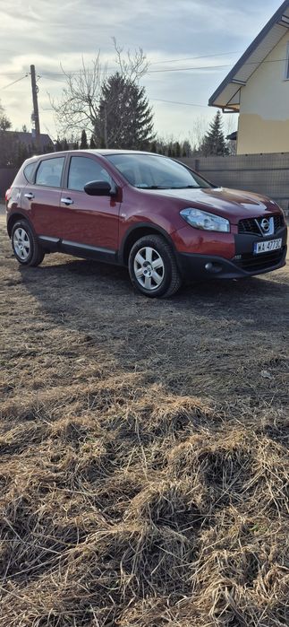 Nissan Qashqai 1.6 benzyna.