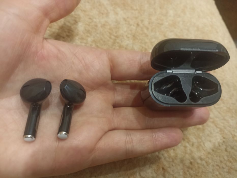 Бездротові навушники