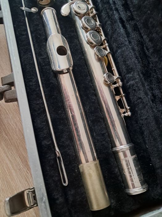 Flet poprzeczny Buescher Aristocrat
