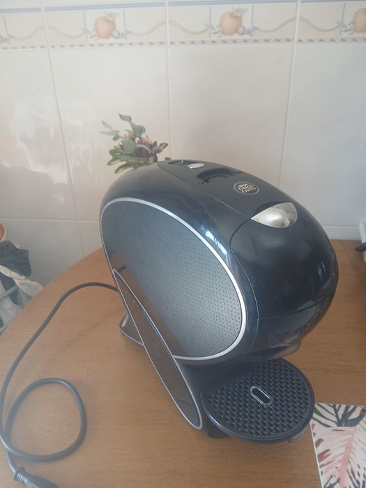 Vendo maquina de cafe Dolce Gusto NEO