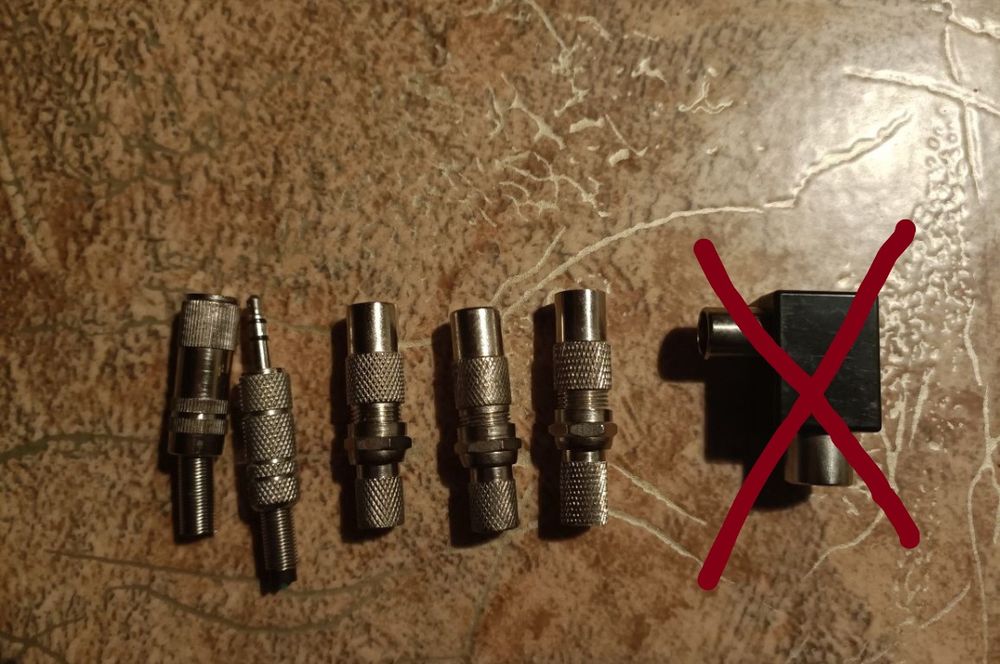 Переходник, соединитель антенного кабеля с телевизором,  штекер джек