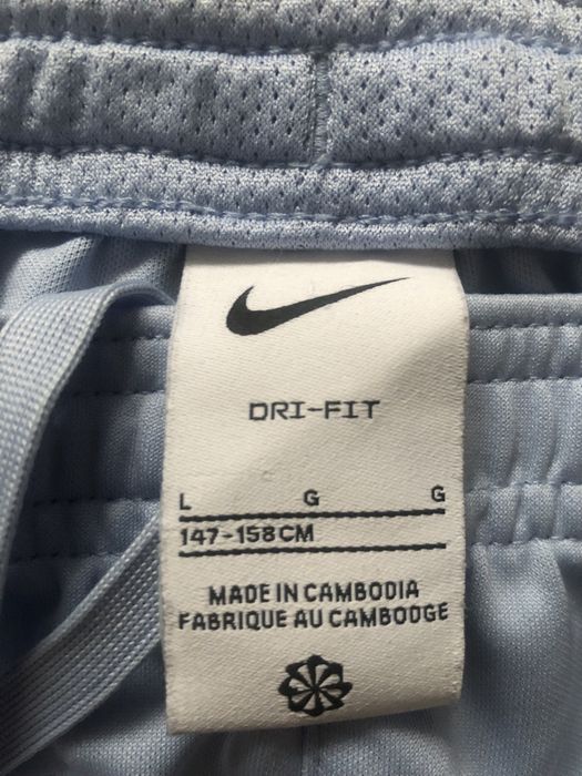 Spodenki sportowe nike 147-158cm