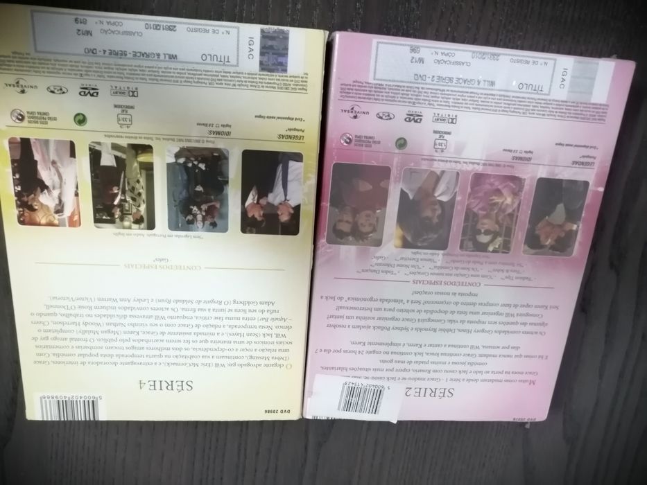 Will & Grace série 2 é 4 cada caixa trás 6 discos...