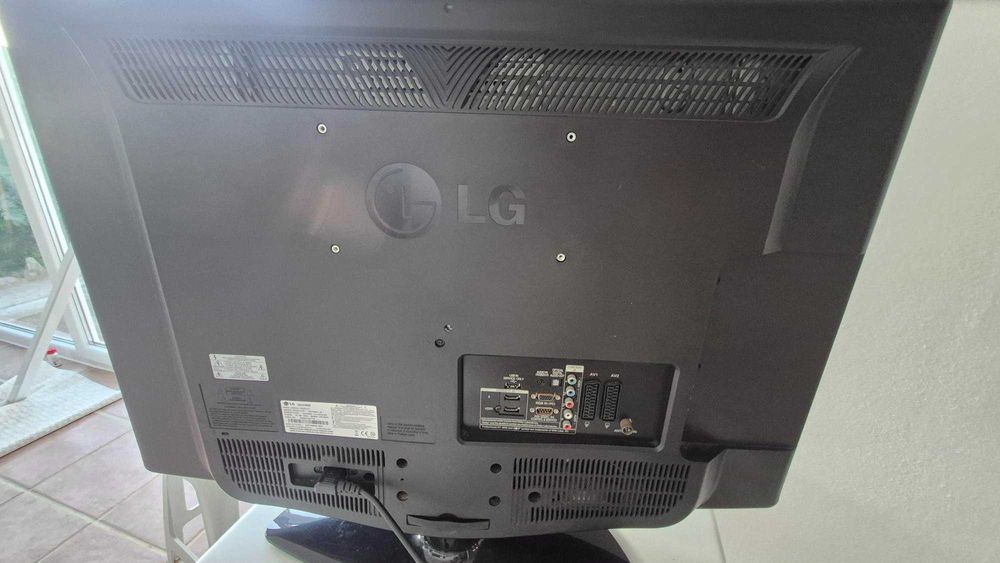 TV LG Ecrã  32 Polegadas