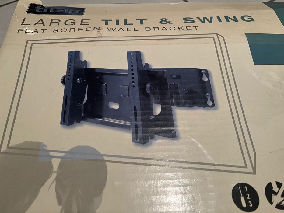 Uchwyt na ścianę na telewizor nowy