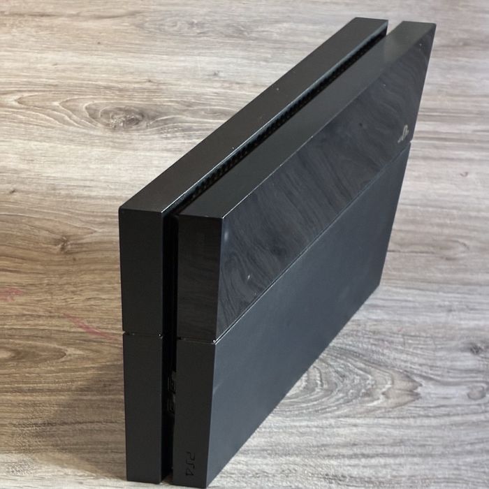 Playstation 4  slim