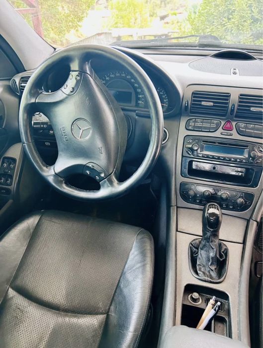Mercedes-Benz C 220 CDI (W203) – Mecânica Impecável | IPO 10/2027 | Muito Estimado