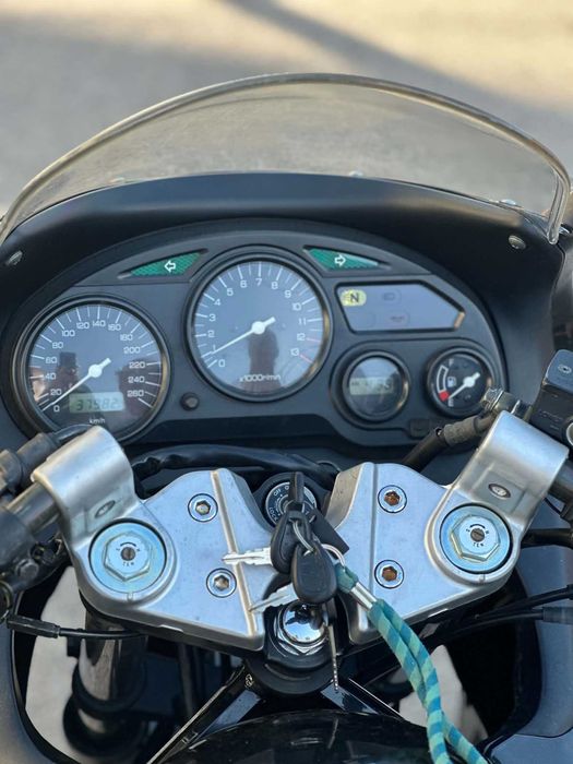 Suzuki gsx 750 f