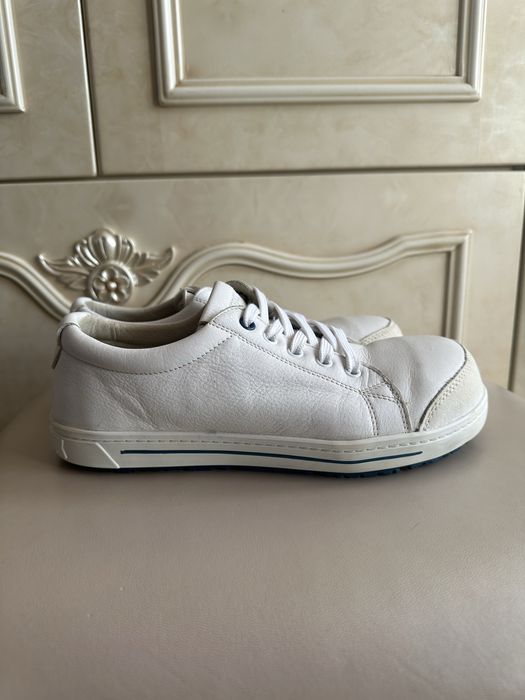 37 р Birkenstock професійні ударозахищені кросівки кеди