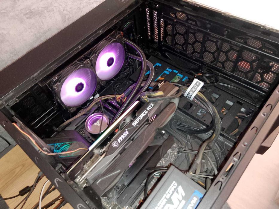 Корпус Thermaltake Core V71 Black E-ATX Full-Tower (без кулерів)