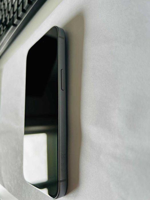 iPhone 15 - 128GB