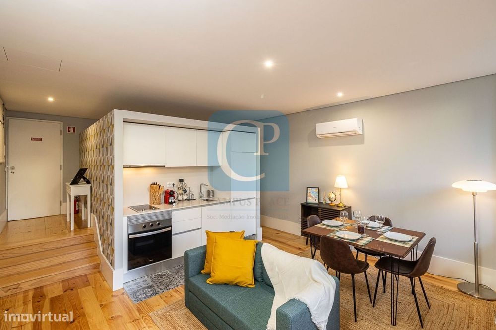 Apartamento T0 equipado e mobilado em Bonfim, Porto