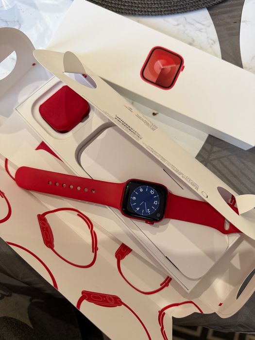 Apple WATCH 9 series 41mm RED