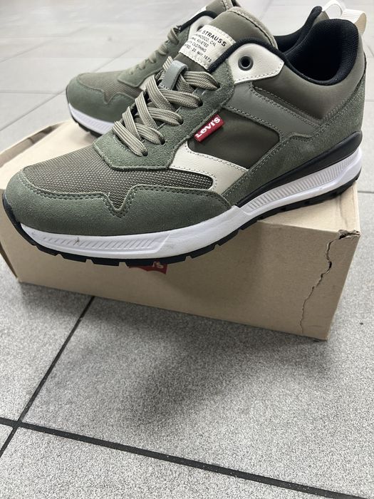 Levi's OATS REFRESH Dark Khaki  41 розмір