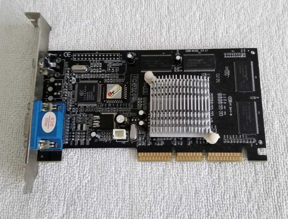 [PC Vintage] Digicolor Geforce2 MX400 - AGP