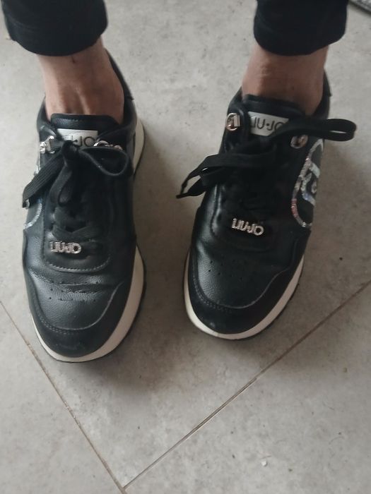 Li JJo buty czarne że srebrnymi cekinami r 38