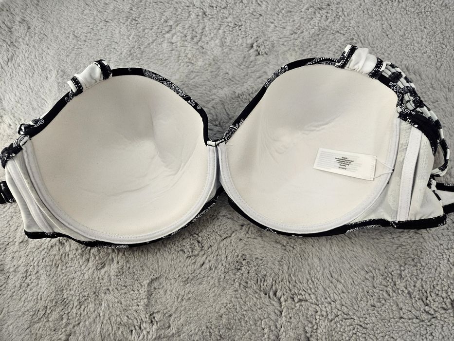 Biustonosz kąpielowy 85F góra bikini BPC bardotka z fiszbinami usztywniany