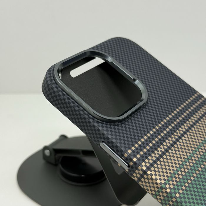 Каробоновый чехол на айфон 16 про макс MagSafe | Чохол айфон карбон