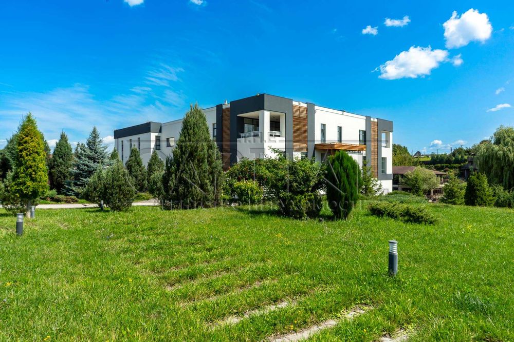 Ексклюзивна  VIP Резиденція свій парк, озеро, Обухівський район