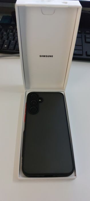 Samsung Galaxy A35 5G Novo  /  Oportunidade só este fimde semana