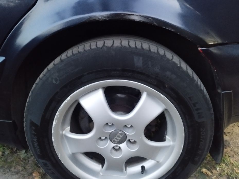 Продам Ауди А6 с4.