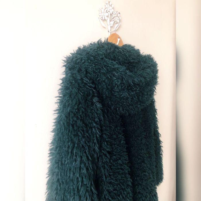 Casaco pelo verde zara