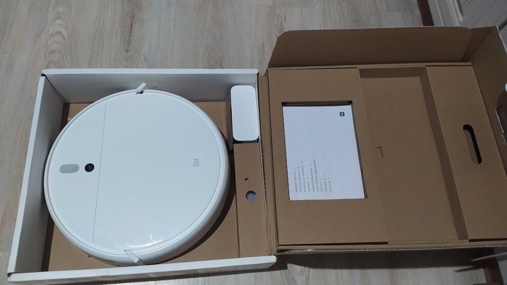 на Деталі Робот пилосос Xiaomi Mi Robot Vacuum-Mop