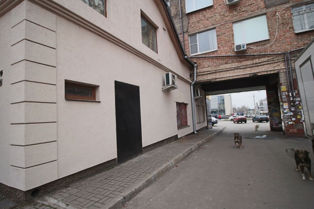Двоповерхове приміщення 353 м² на пр. Соборний, 152 (пл. Пушкіна)