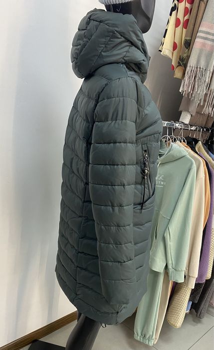 Тепла куртка нова зима 48 50 52 женский пуховик HaiLuozi