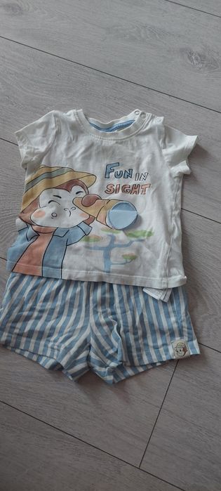Komplet na lato- tshirt i spodenk rozm.80i