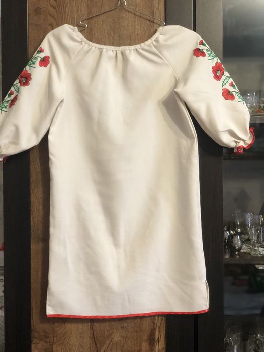 Плаття вишиване