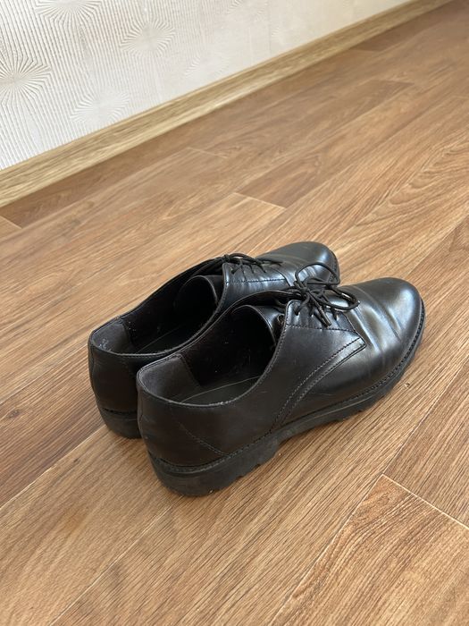 Чорні туфлі tamaris