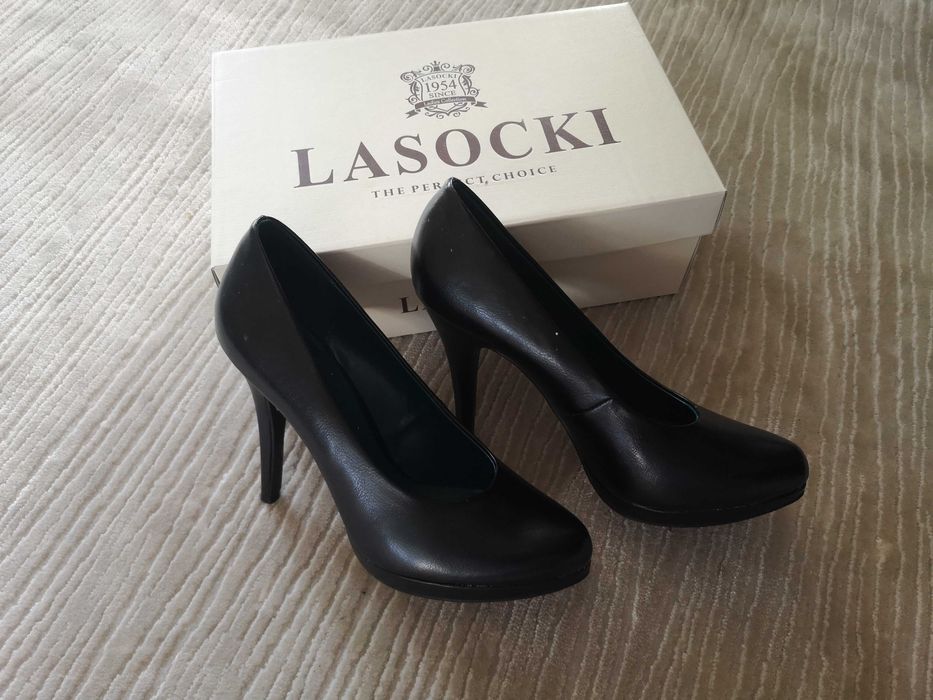 Czarne szpilki 38 na obcasie Graceland Deichmann